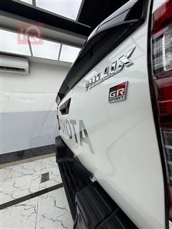 تۆیۆتا هایلۆکس